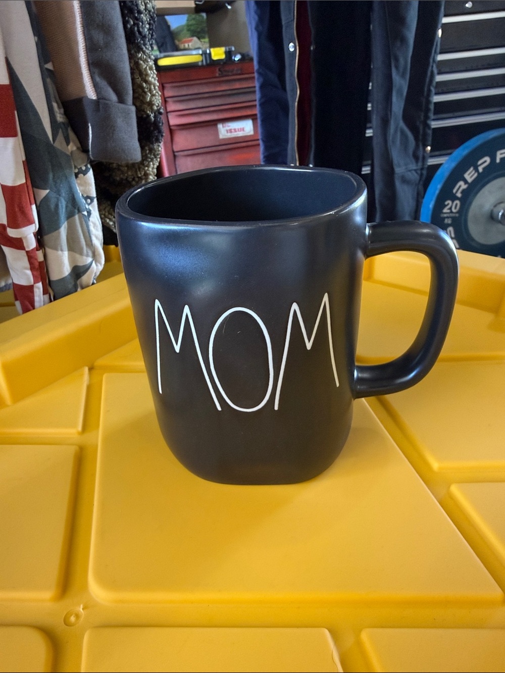 Rae Dunn 'MOM' Ceramic Mug